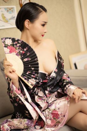 偶像女友堕落ntr动漫在线观看_1080P高清视频播放